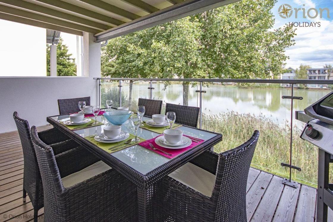 Howells Mere 88, Tranquility P Somerford Keynes Exteriör bild